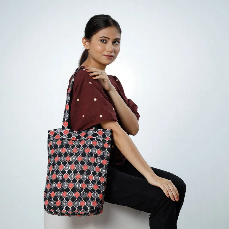 Chic shoulder bags perfect for stylish daily outings -Multicolor - Handcrafted Quilted Sanganeri Block Printed Shoulder Bag