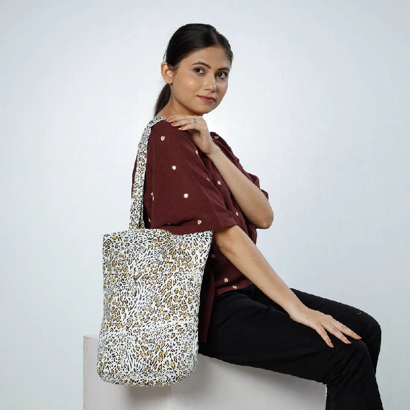 Shoulder bags inspired by French timeless chic -Multicolor - Handcrafted Quilted Sanganeri Block Printed Shoulder Bag